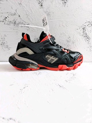 Balenciaga Track 4.0 view 3