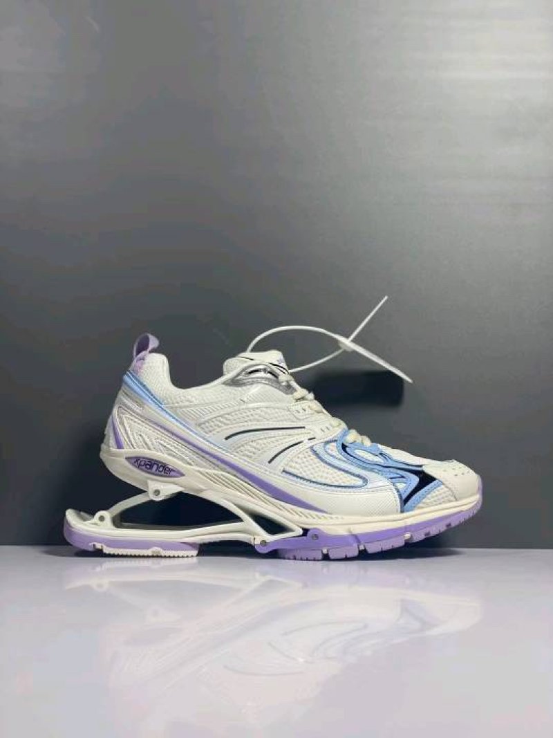 Balenciaga Track 6.0 view