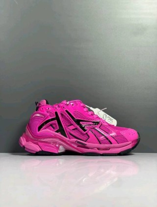Balenciaga Track 7.0 view 2