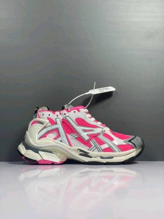 Balenciaga Track 7.0 view 4
