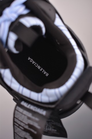 Balenciaga Track Trail view 9