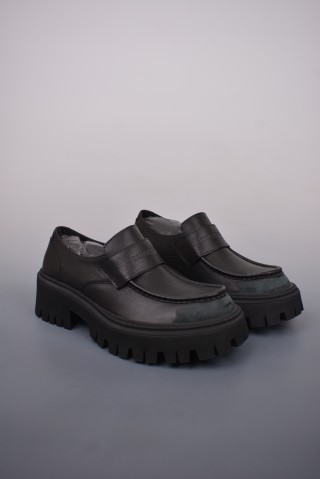 Balenciaga Tractor view 1