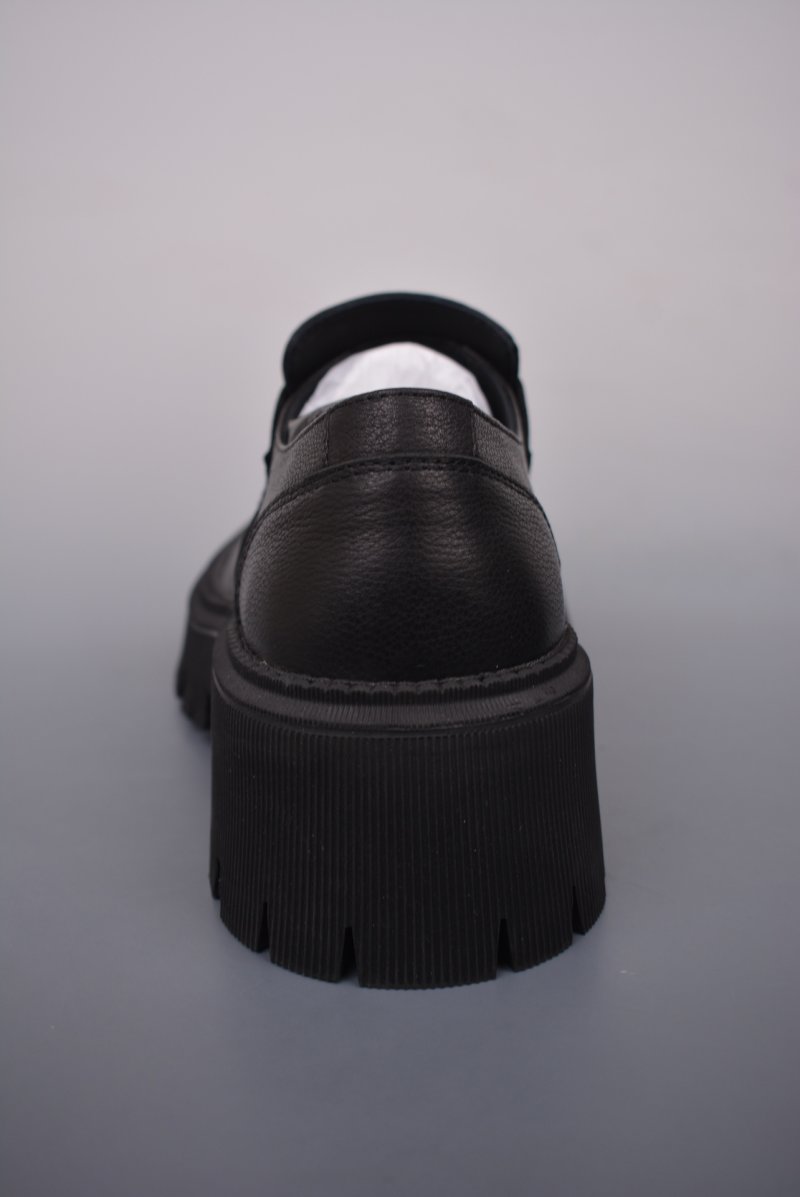 Balenciaga Tractor view
