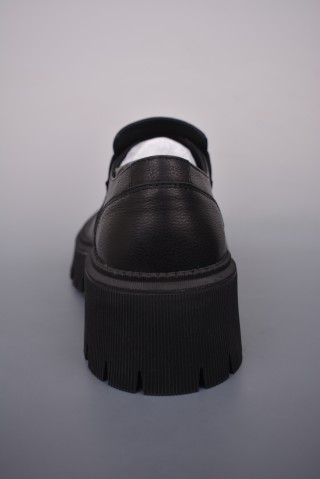 Balenciaga Tractor view 4