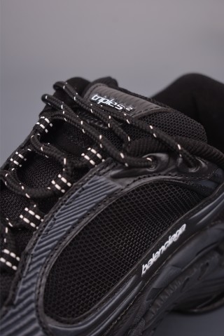 Balenciaga Triple S 2 view 7