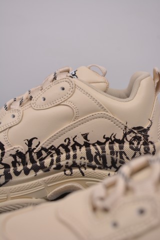 Balenciaga Triple S view 8