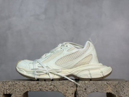 Balenciaga Track view 8