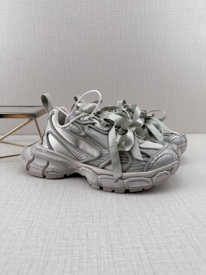 Balenciaga 3XL Satin Bows view