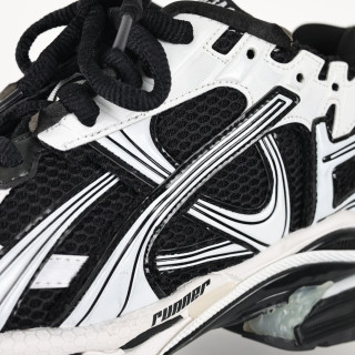 Balenciaga S Runner view 6