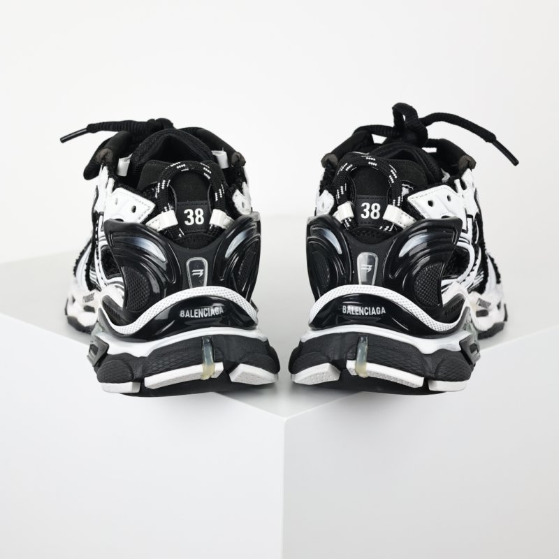 Balenciaga S Runner view