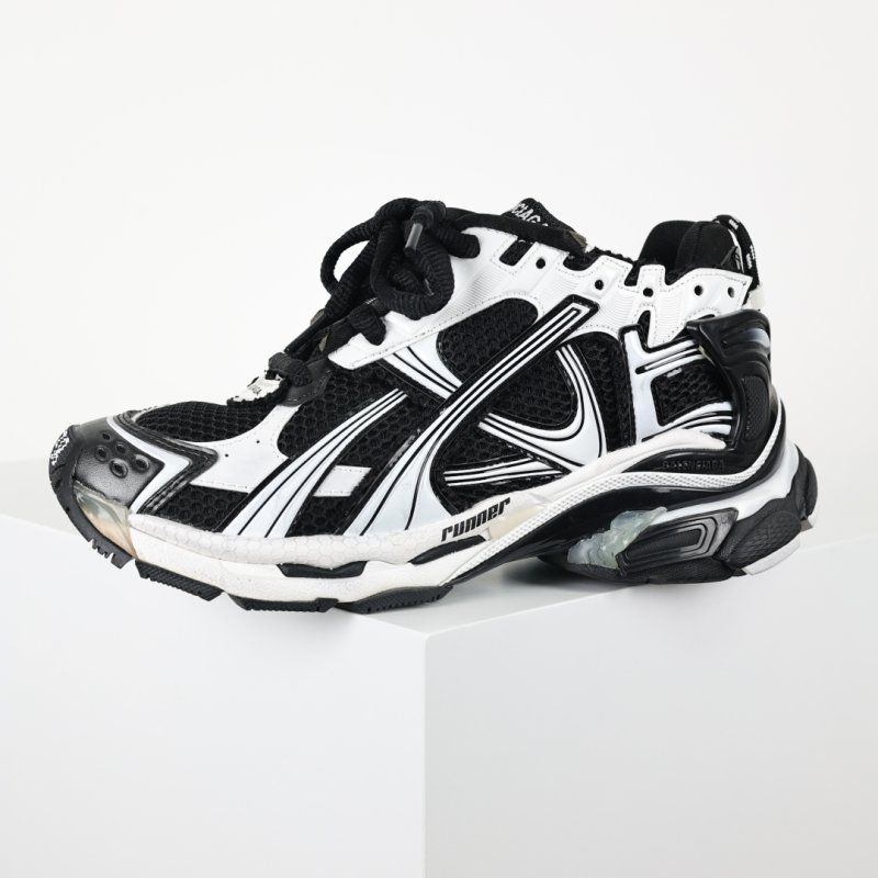 Balenciaga S Runner view