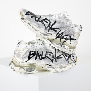 Balenciaga S Runner view 10