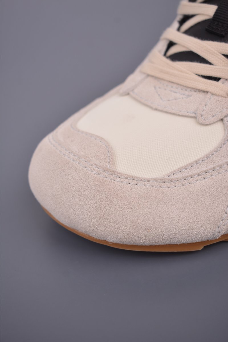 Bottega Veneta Orbit Flash view