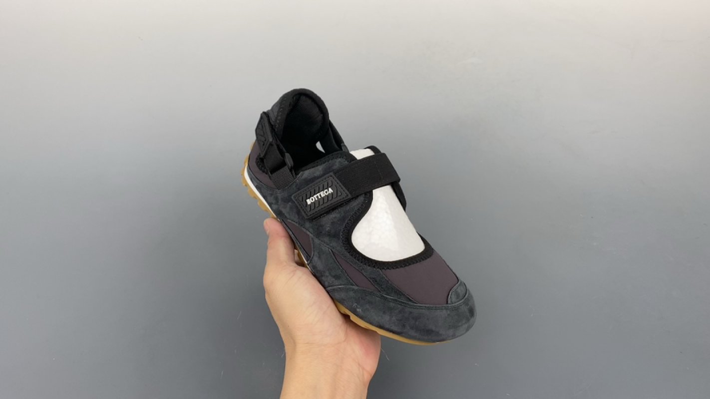 Bottega Veneta Orbit Runner