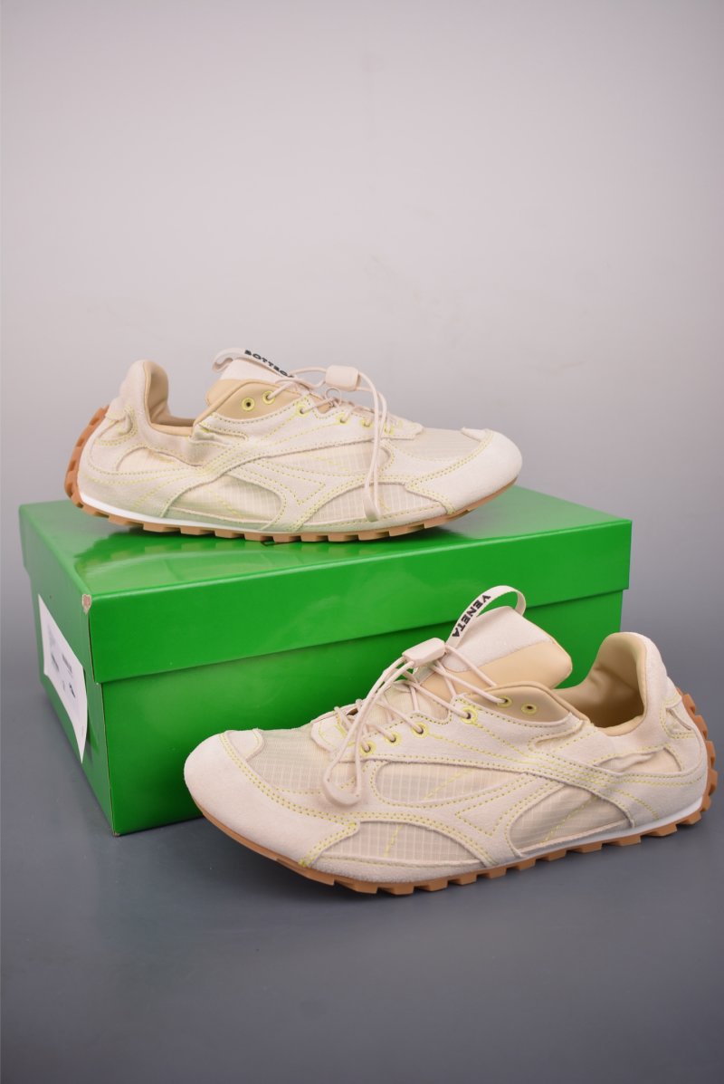 Bottega Veneta Orbit Runner view