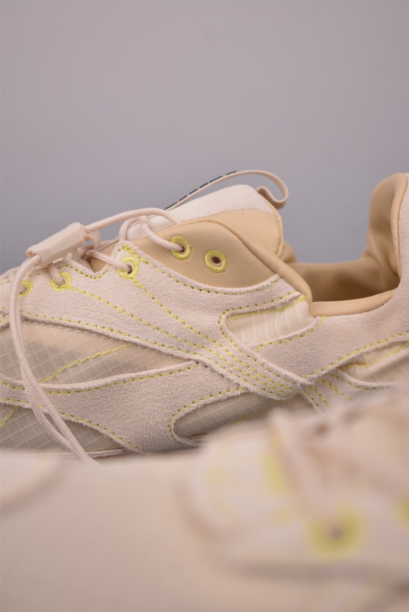 Bottega Veneta Orbit Runner view
