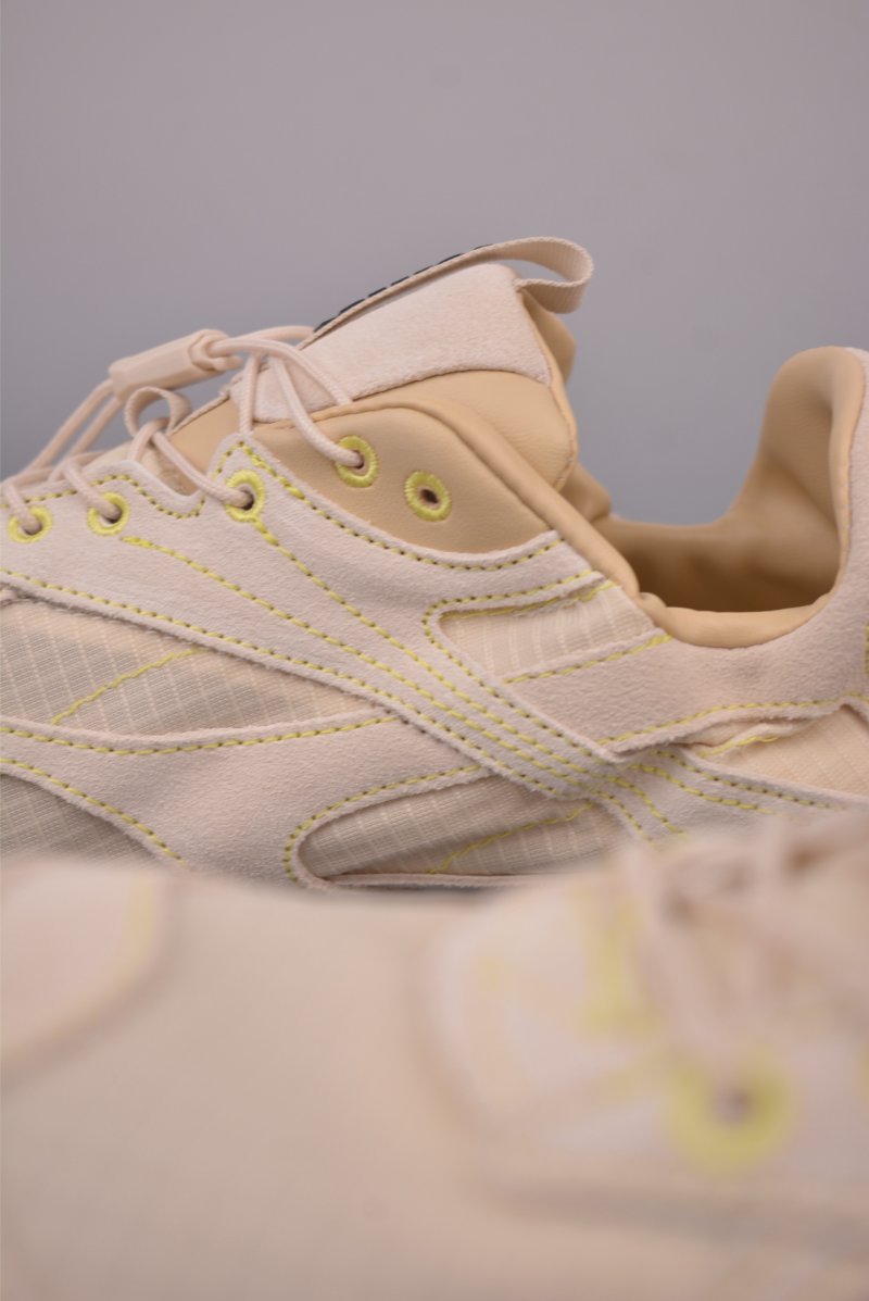 Bottega Veneta Orbit Runner view