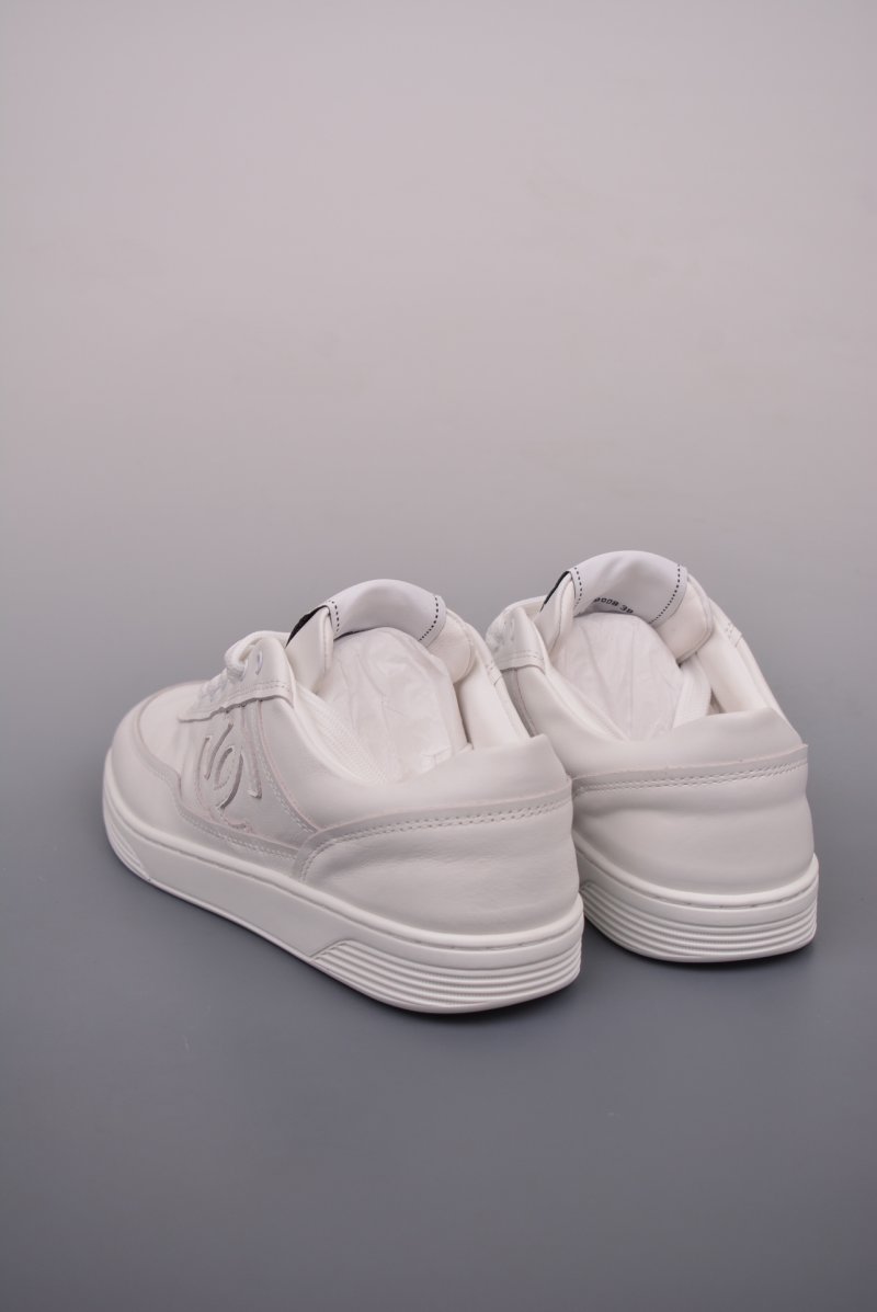 Chanel Banx 'Panda' view