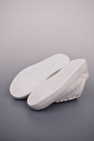 Chanel Banx 'Panda' view 3