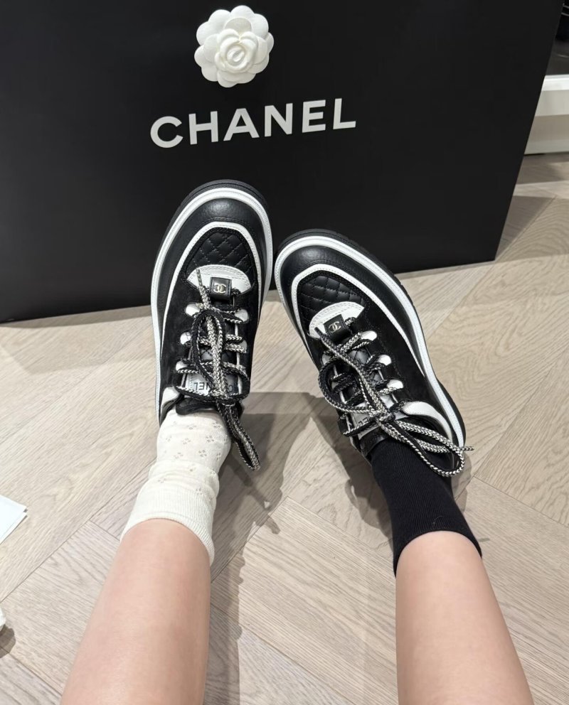 Chanel 2025C Platform Sneaker