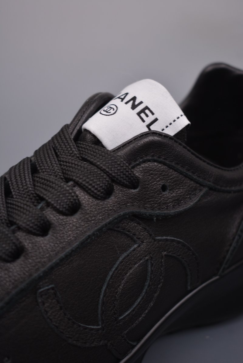 Chanel 2025C Platform Sneaker 'Multicolor' view