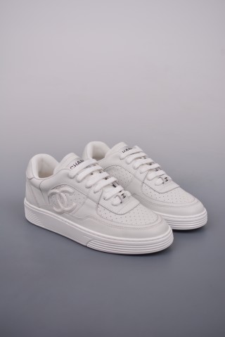 Chanel Low-Top Sneaker 'Black / White / Red' view 1