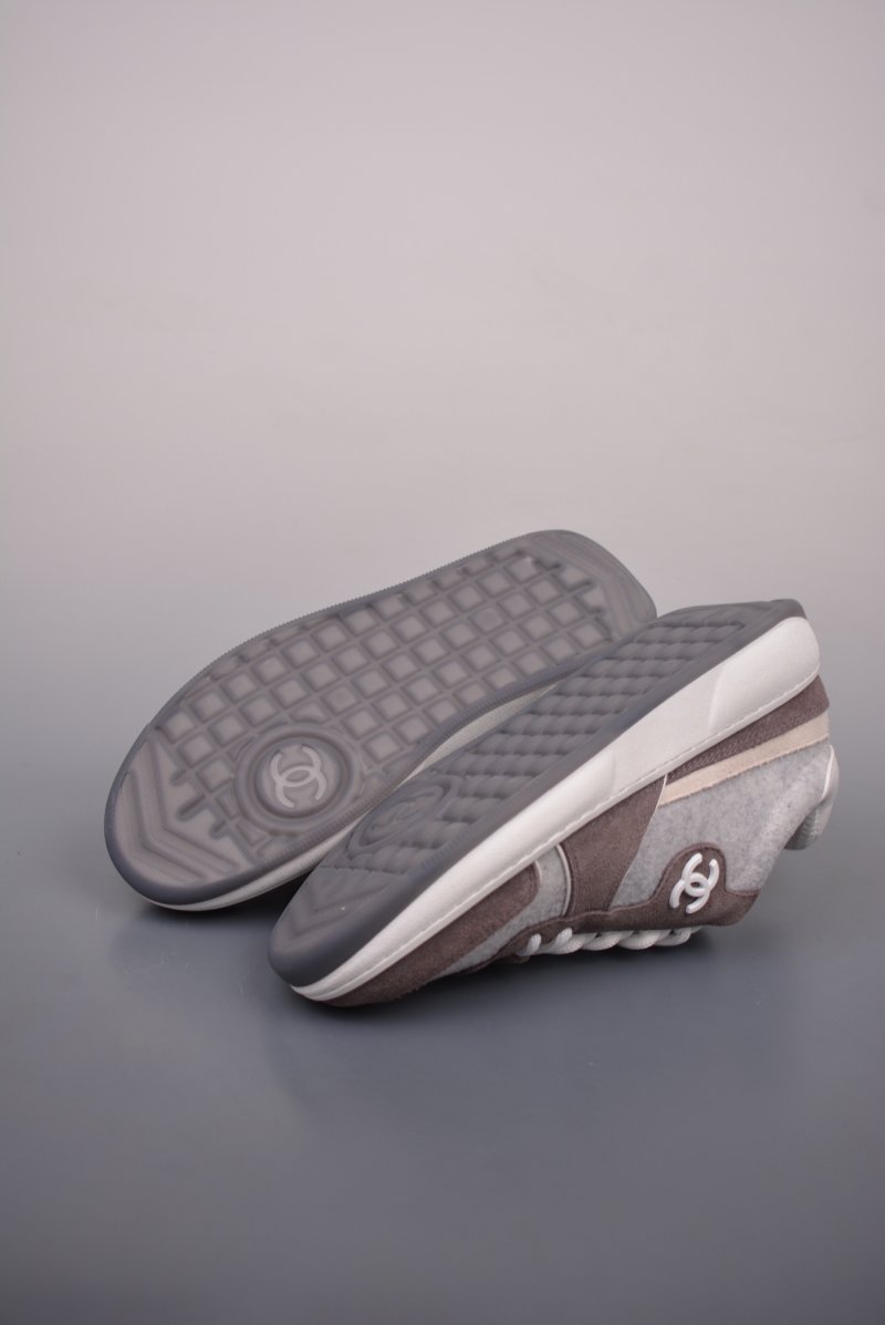 Chanel 24H 3D Platform Sneaker 'Gold / Silver' view