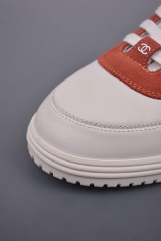 Chanel Low-Top Sneaker 'White / Red' view 6