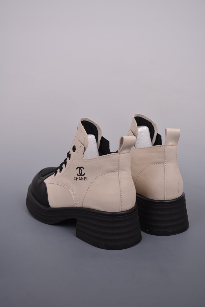 Chanel Running Shoe 'Red' view