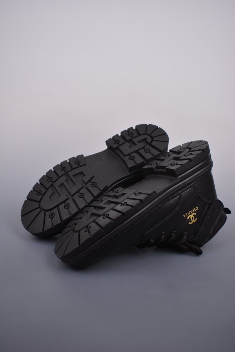 Chanel Running Shoe 'Red' view