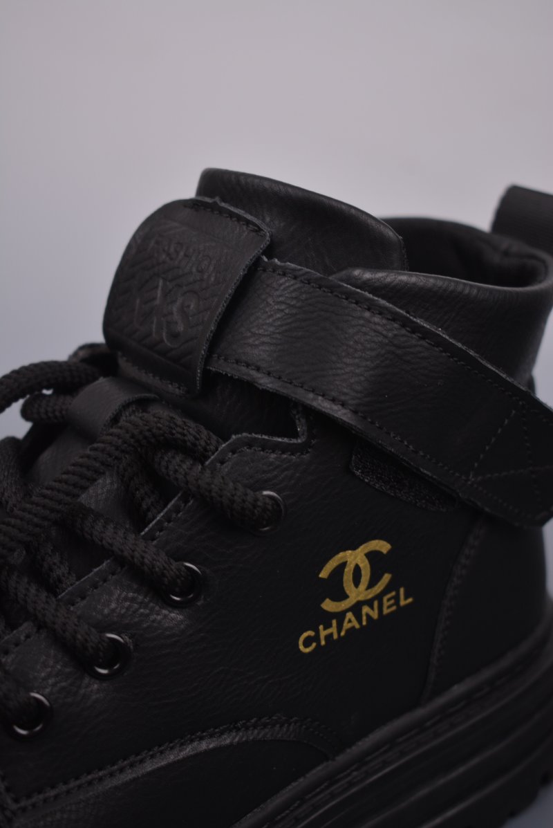 Chanel Running Shoe 'Red' view
