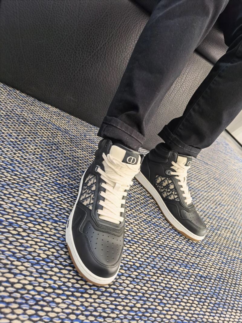 Dior B27 Low-Top Sneaker view