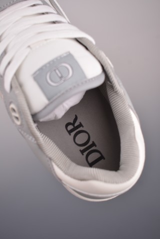 Dior B27 Oblique Low-Top Sneaker 'Black / White / Beige' view 18