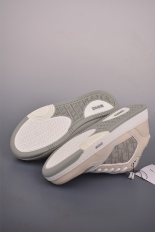 Dior B27 'CD Icon' view 3