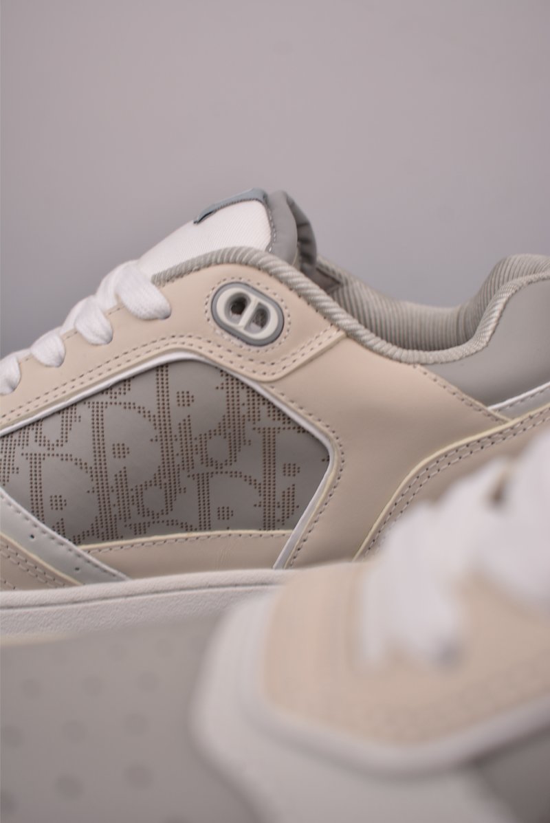 Dior B27 'CD Icon' view