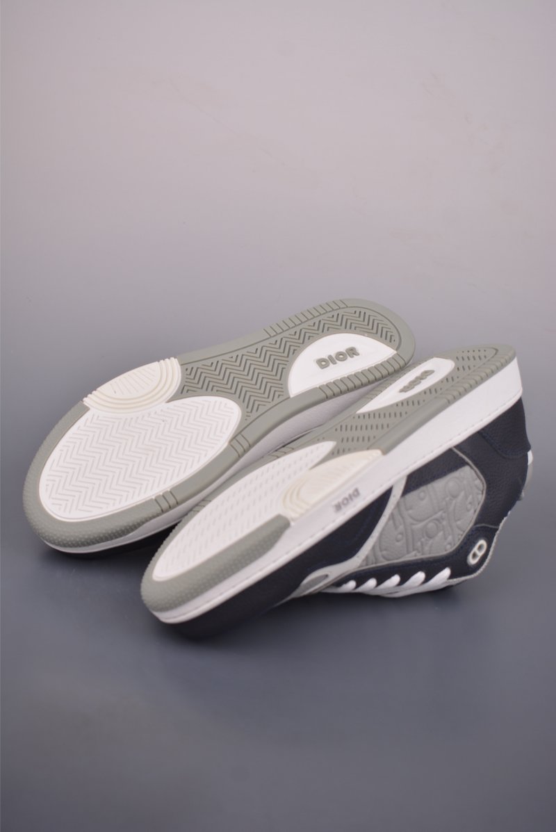 Dior B27 'CD Icon' view