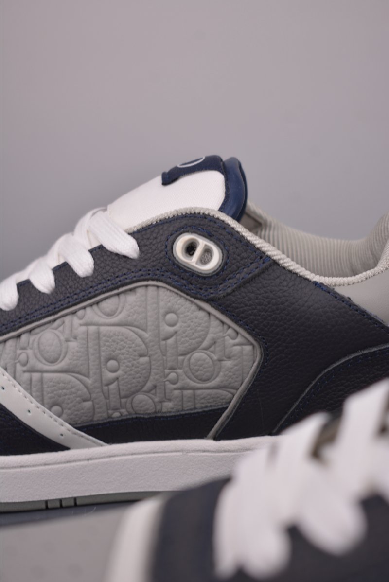 Dior B27 'CD Icon' view
