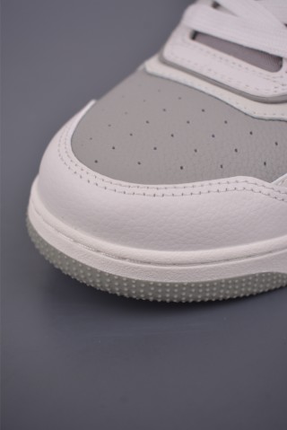 Dior B27 'CD Icon' view 15