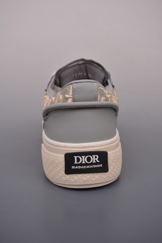 Dior B33 '30 Avenue Montaigne' view 4