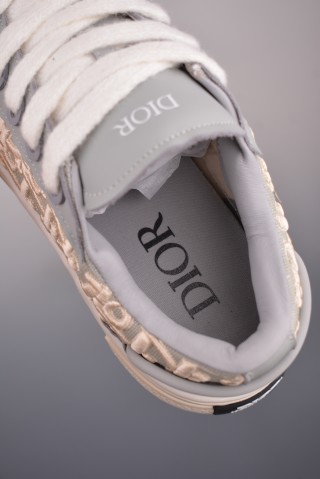 Dior B33 '30 Avenue Montaigne' view 9