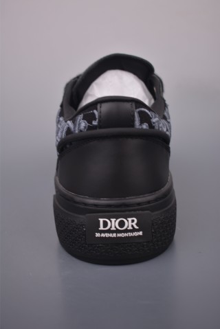 Dior B33 '30 Avenue Montaigne' view 4
