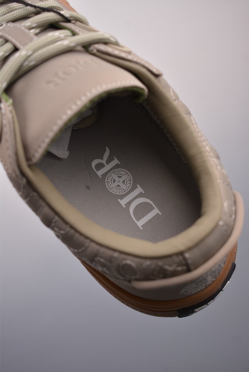 Dior B33 'Oblique' '30 Avenue Montaigne' 'Black / Pink / Yellow' view