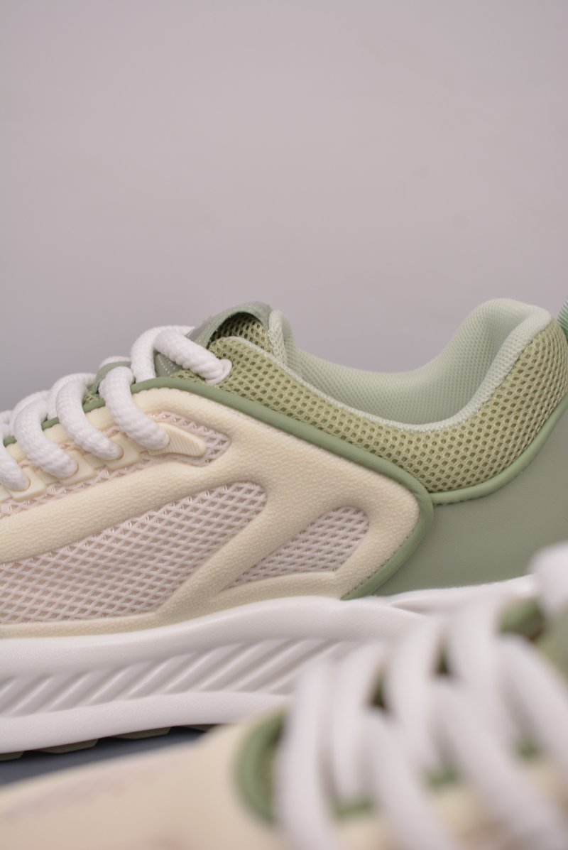 Dior B22 SS view