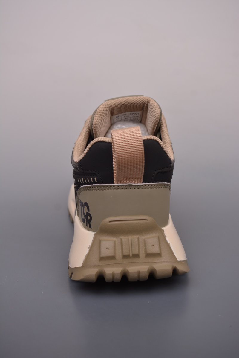 Dior B22 SS view