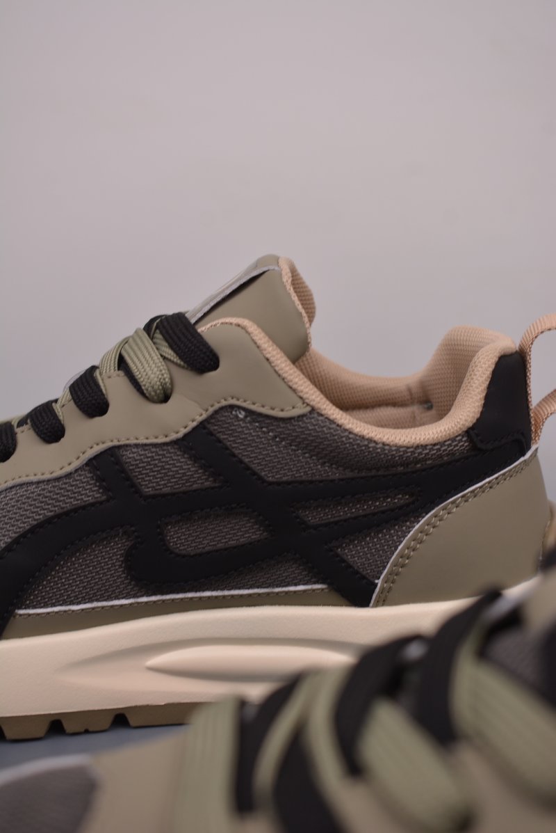 Dior B22 SS view