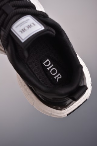Dior B22 SS view 9