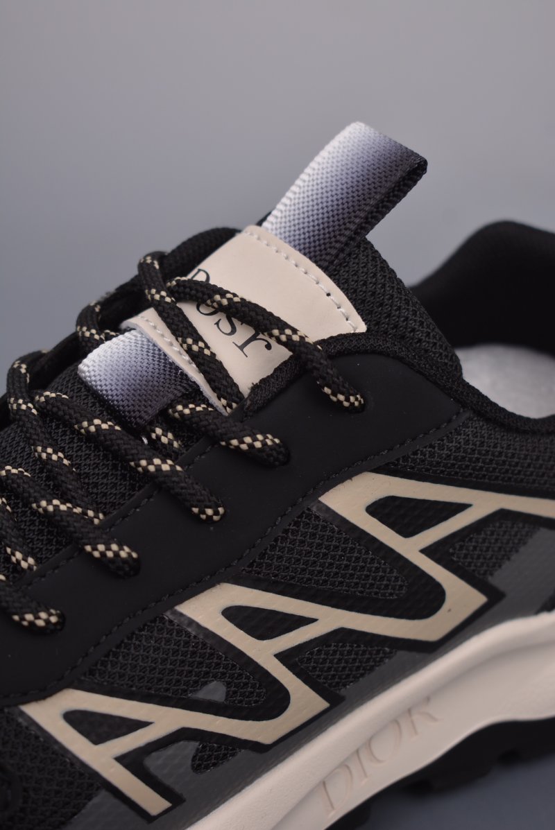 Dior B22 SS view
