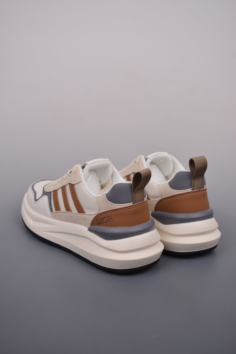 Dior B22 SS view