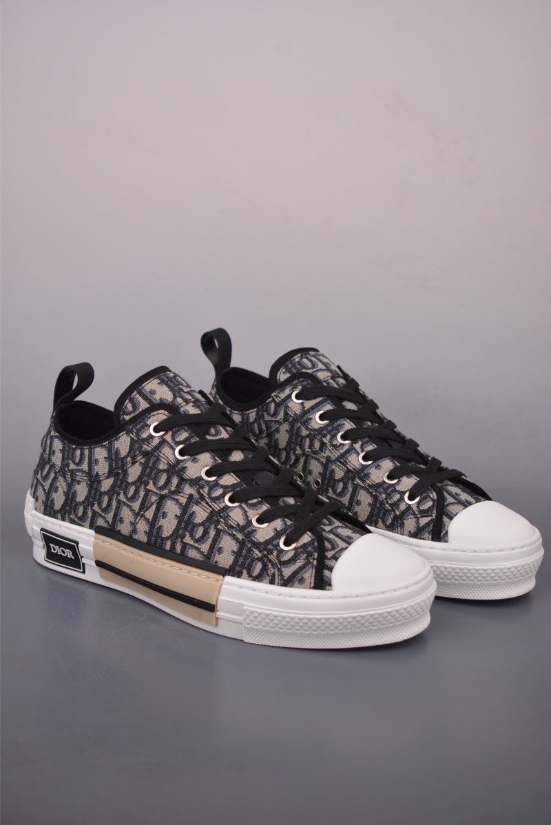 Dior B23 'CD Oblique' view