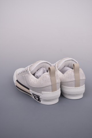 Dior B23 'Oblique' 'White' view 2